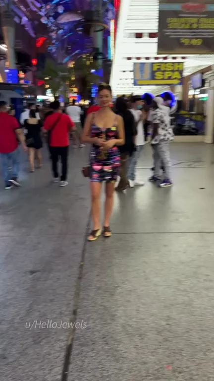 Big Tit Slut Flashes Her Naturals in Busy Vegas Casino
