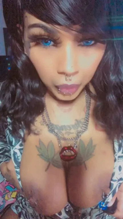🔥 Ebony Babe OfficiallyCash Spits on Massive Tits GIF 💦🍈🍈
