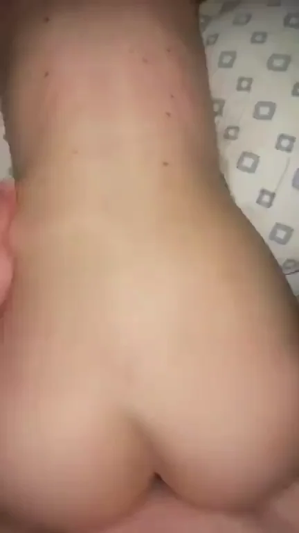 Cum Slut's Juicy Ass Begs for Thick Cock Tease