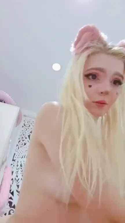 Kawaii Bunny Babe Wonders If Her Juicy Ass Is Too Thicc