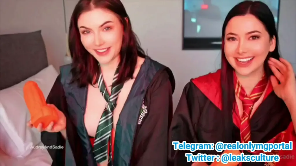 Naughty Hogwarts Sluts Flash Pussies & Pumpkins 🍑🧙‍♀️🔥