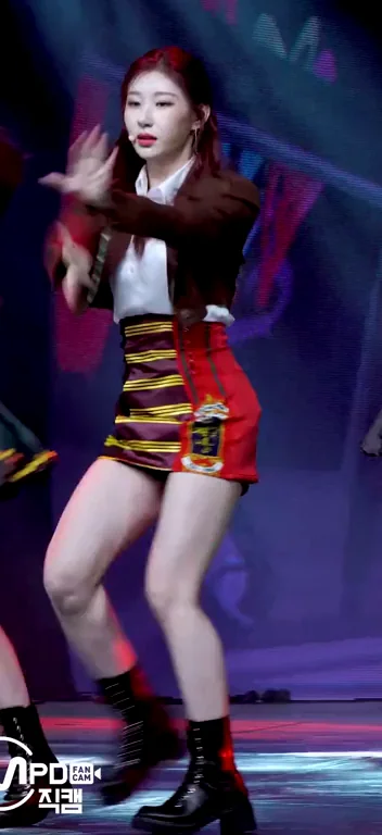 Chaeryeong's Slutty Stage Shake: ITZY Kpop Thigh Tease Fap Fuel