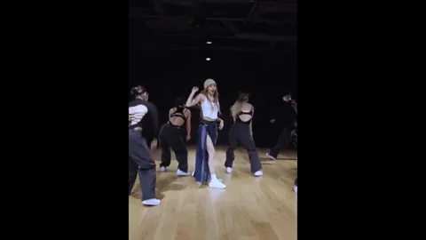 Lisa Money Kpop Fap Fuel
