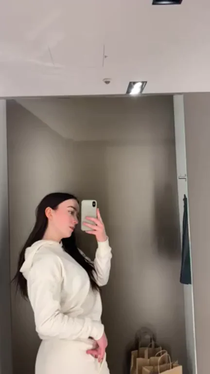 I was so horny when shopping, would have loved if somebody just came in