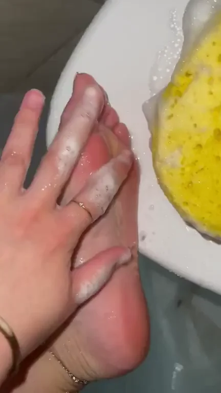 Join My Steamy Shower Feet Tease? 👣💦🧼