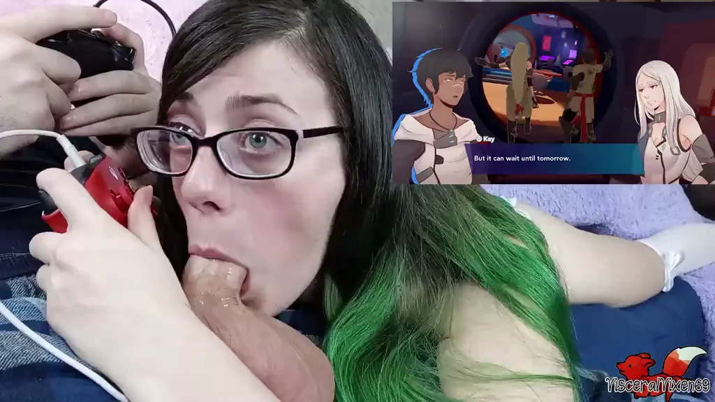 I love getting to suck his dick while we game together! Freeuse roommates FTW!
