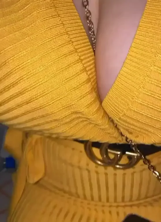Vicki Li Squeezed