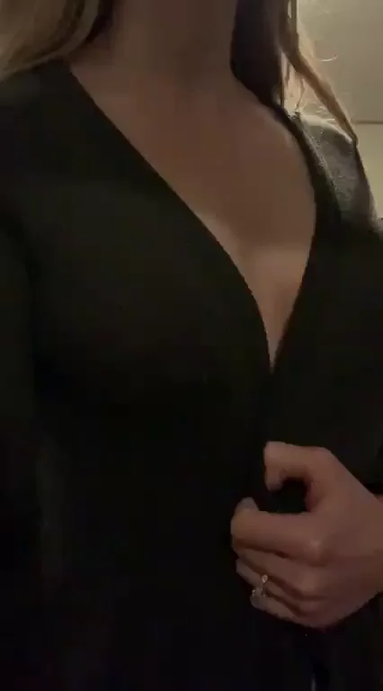 A little striptease