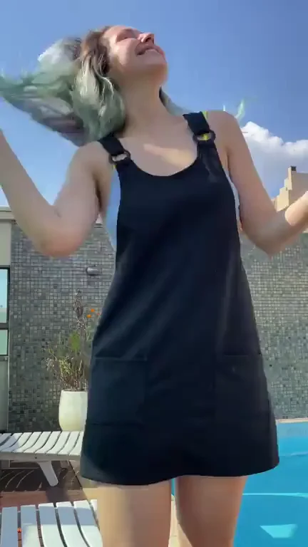 I guess this is why I dont get invited to any friend's family pool party ?