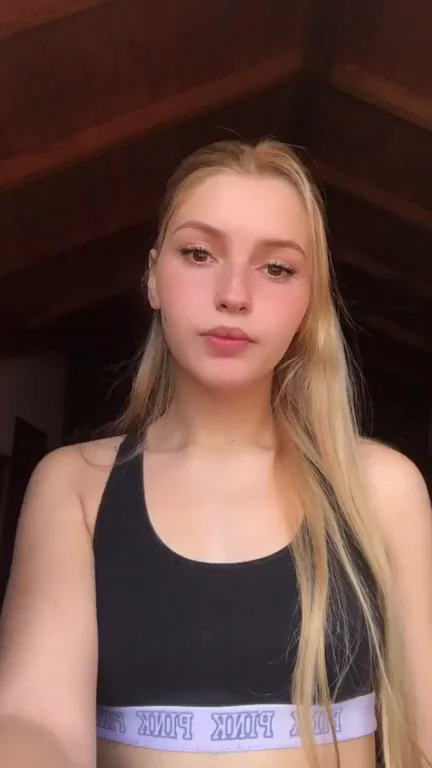 18 YEAR OLD BLONDE JUST LEGAL PERFECT CURVES Exclusive content Personalized premium videos and photos Masturbation Sexting ALWAYS ONLINE COCK RATING 25% DISCOUNT ONLY FOR 3 DAYS Link in the comments!
