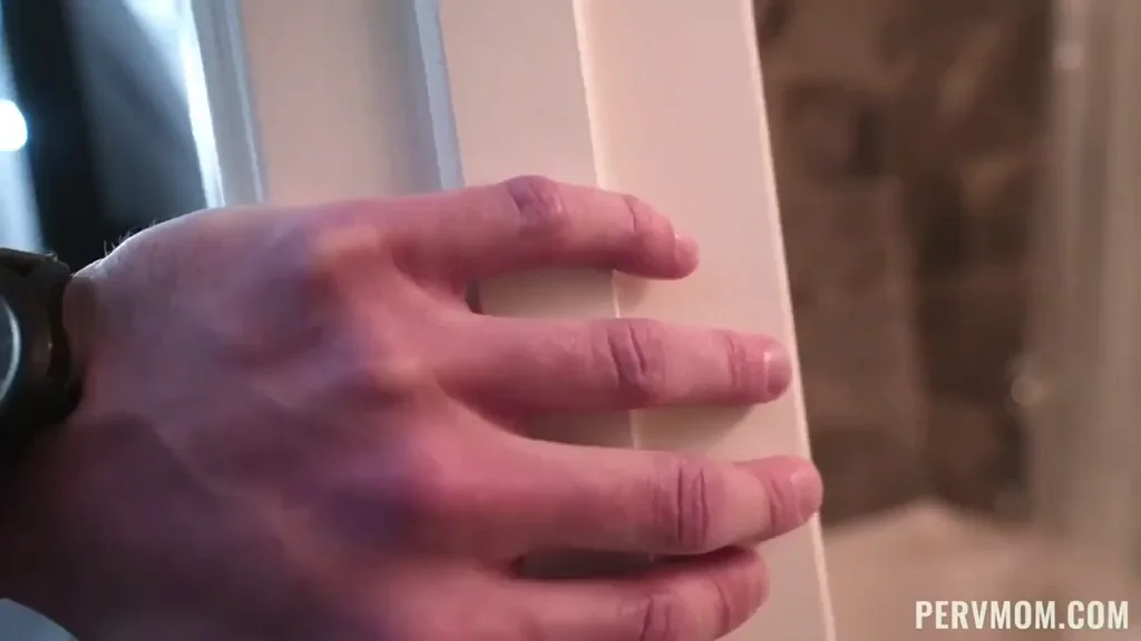 Sheena Ryder's Stepmom Shower Tease: Caught Spreading Those Slutty Curves
