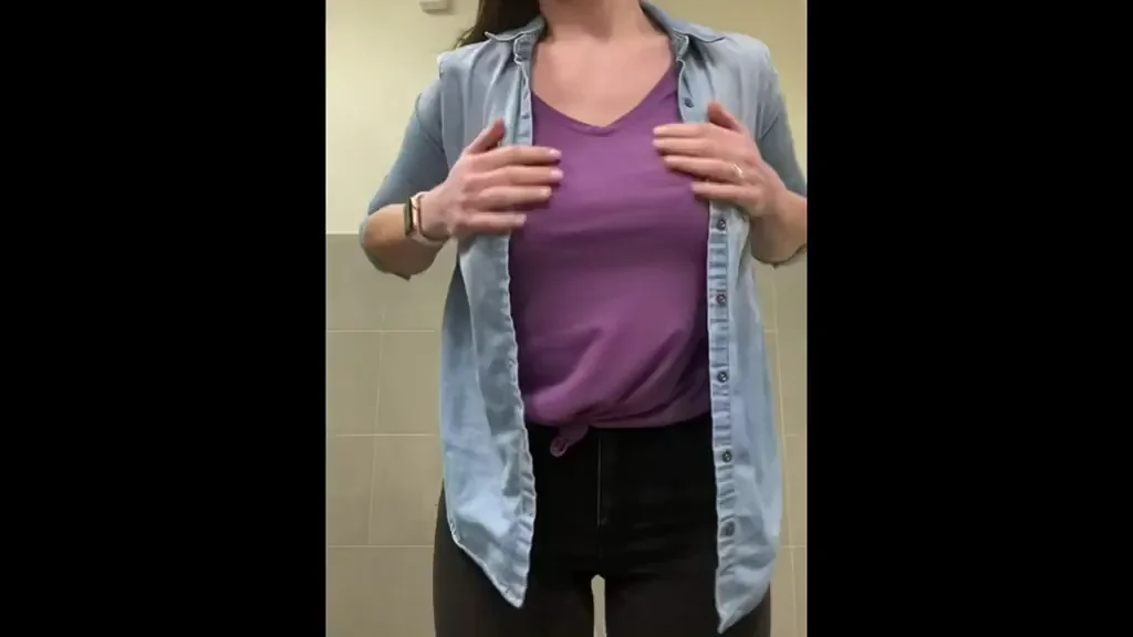 Bored MILF Coworker Drops Her Massive Fake Tits 💦🔥