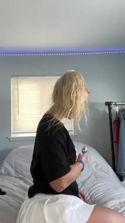 My ass is still so tight I have to warm up with the smallest ?