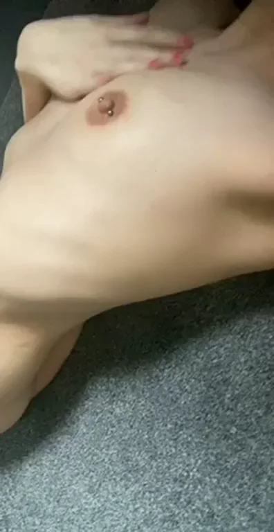 Wanna play? Waiting on your load ?