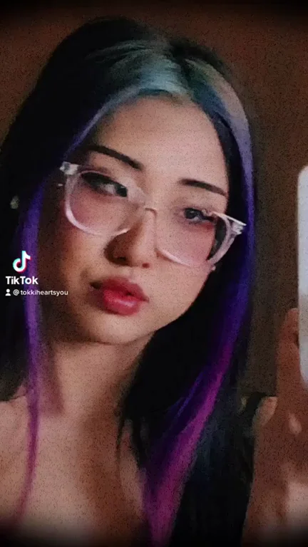 Petite Asian TikTok Gamer Slut Teases in Glasses & Bralette 😈🔥