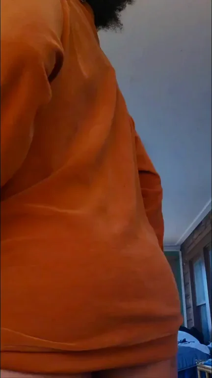 Jigglin' My Thick Ebony Booty for You 😈🍑