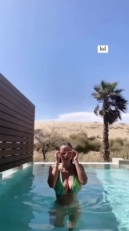 🔥 Insta Story Pool Tit Bounce Slut Tease 💦🍈🍈