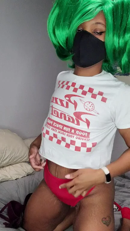 🍕 What's Your Favorite Pizza Topping? Saggy Ebony Titty Tease 😜