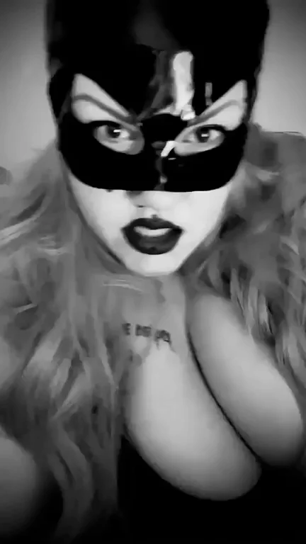 Horny Tease in Black Mask: BBW Bombshell's Massive Tits Spill Out