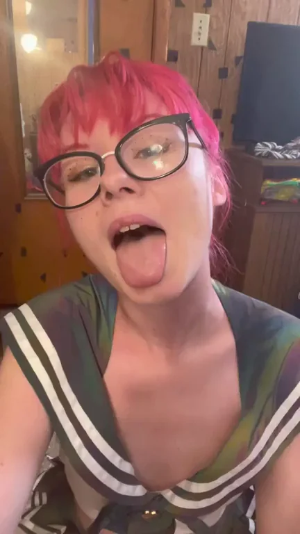 Pink-Haired Glasses Slut Twerks Her Phat Ass in Sailor Skirt