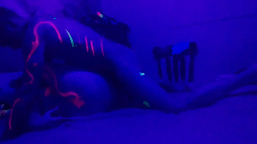 Folded Chubby Slut Pounded Hard Under Pulsing Black Lights 💜🍑🔥