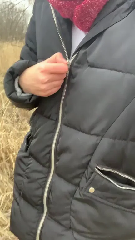 🫦 Outdoor Puffy Coat Tit Flash - I'll Show Anytime! 😈