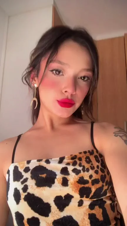 Surprise Tease in Leopard 😈🐆💋