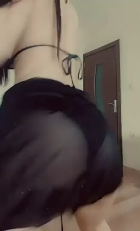 Wanna Feel My Bubble Butt Twerking on Your Hard Dick? 🍑🔥