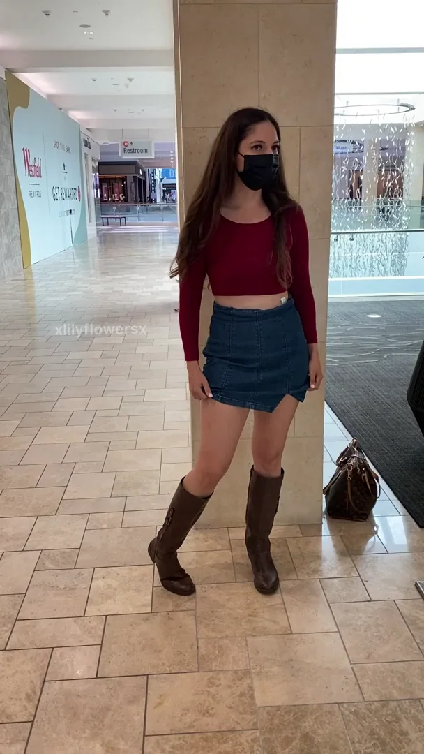 Cum Play with This Masked MILF Slut in the Mall? 😈🍑🔥