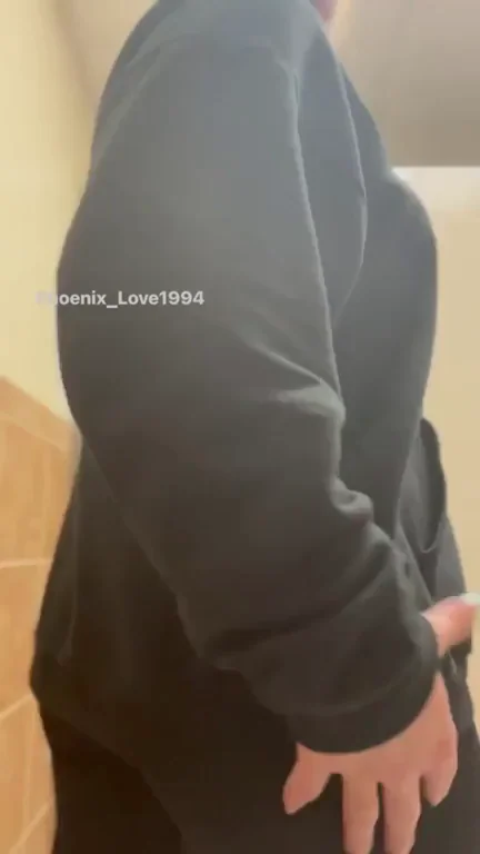 🍑 Office Slut's Juicy Ass Breakfast Tease at Work! 💦😈
