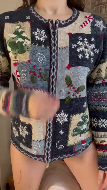 🎄Huge Tits Hidden Under My Ugly Xmas Sweater Drop🔥