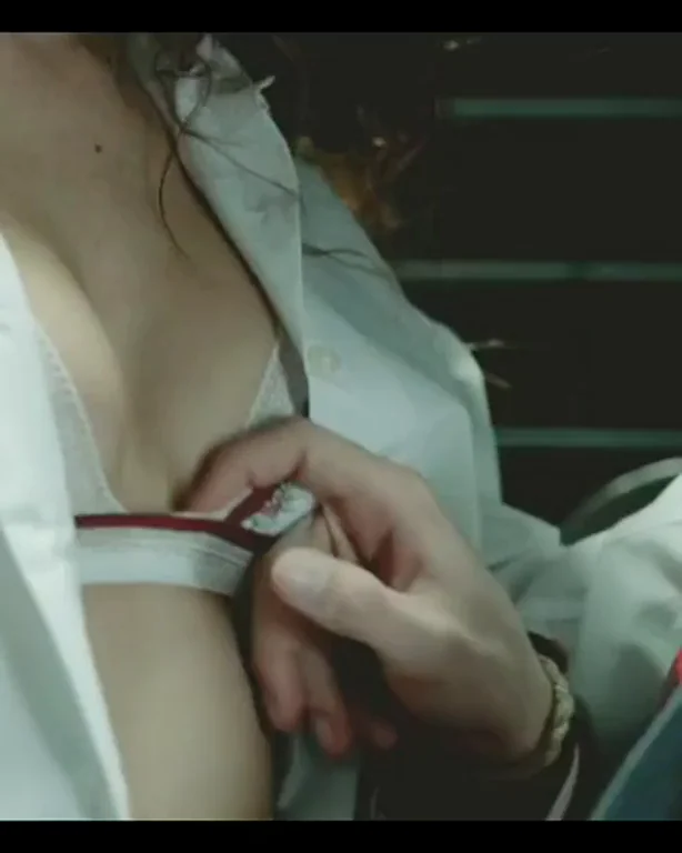 Maria Pedraza's tits ?from Money Heist ?.