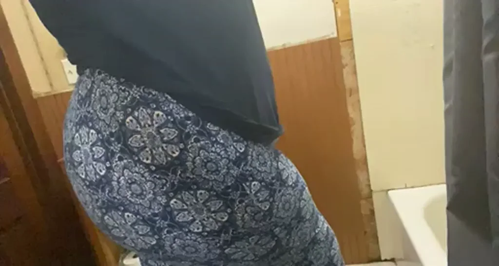 How do you think I look in these pants??