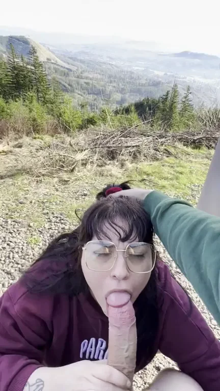 pull over anywhere and ill show you what my throat is for<3