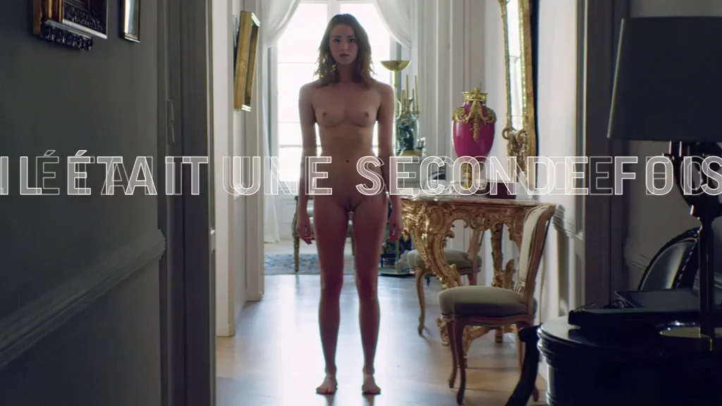 Freya Mavor's underrated full frontal plot in 'Twice Upon a Time'