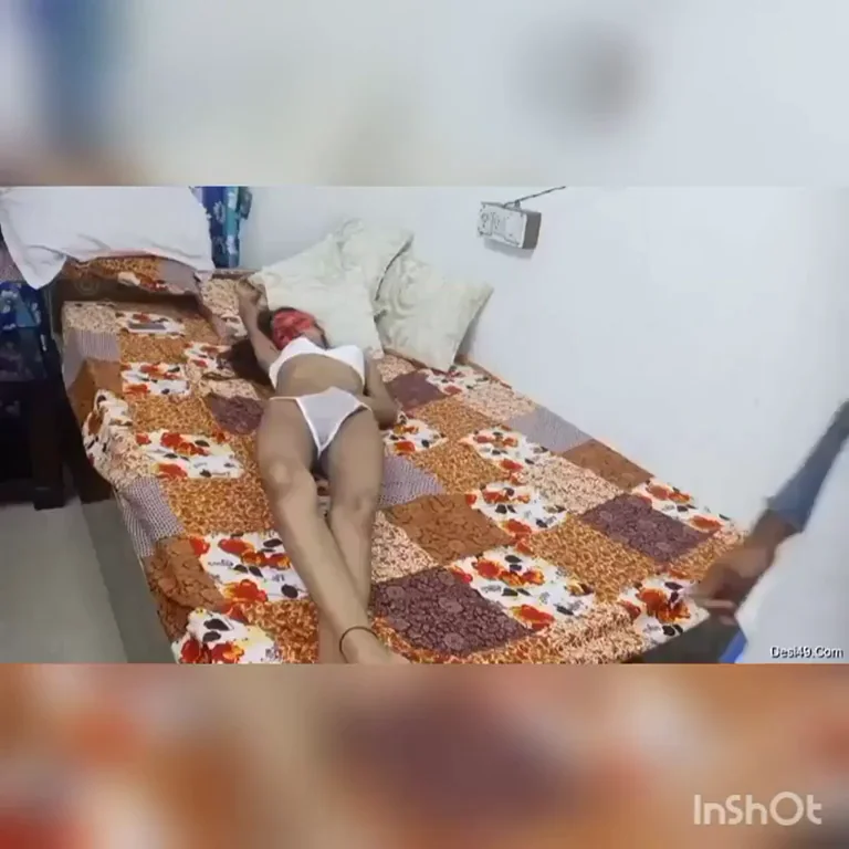 🔥 Hot Aunty's Naughty Bed Show 💦
