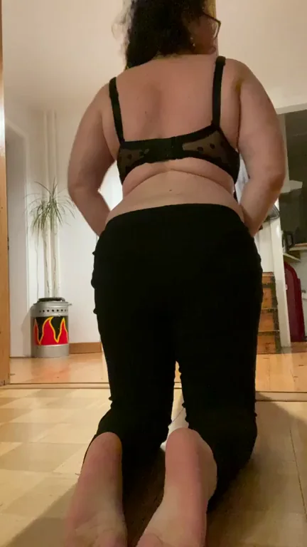 Naughty MILF Gets Super Horny When You Call Her Sexy 🍑🔥