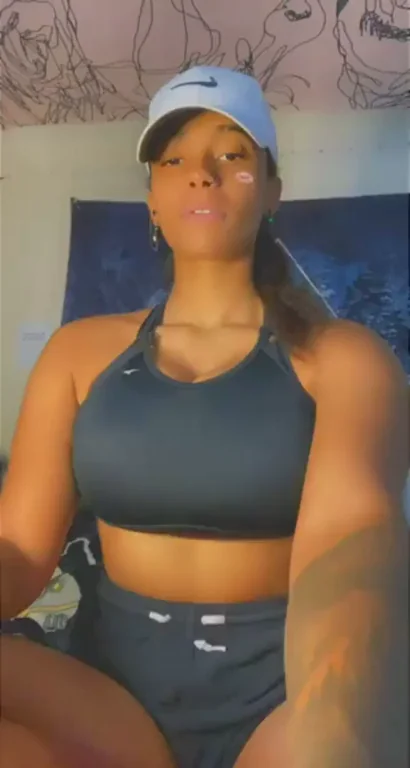 Reddit's Hottest Ebony Tits Tease! 🔥🍈🍈