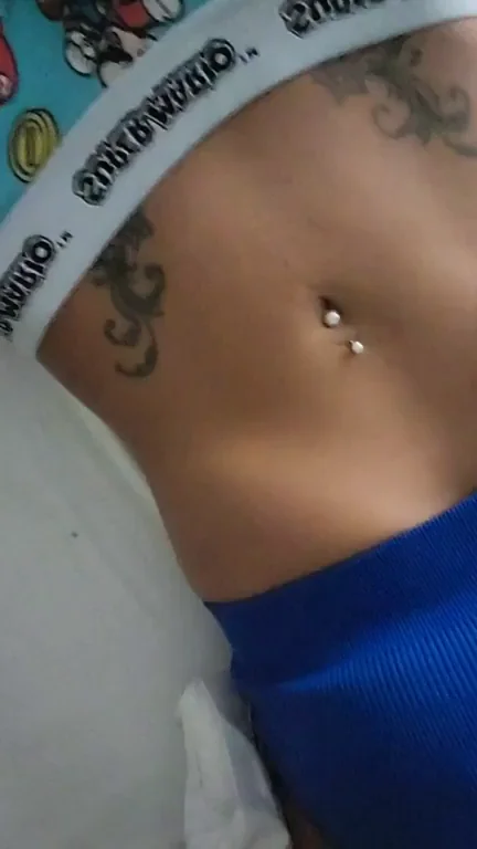 Good Morning Fit Slut's Toned Abs & Perky Tits 😘🔥