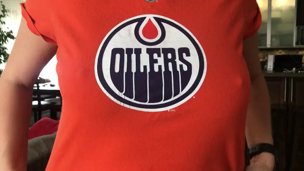 A mom drop to support my team! can I get a GO OILERS? (f) 50