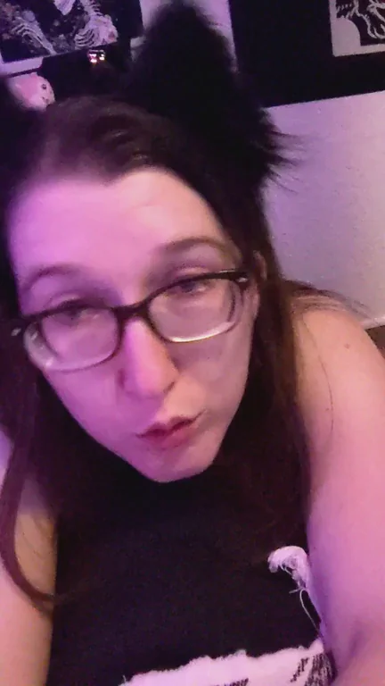 Daddy, Can This Kitty Collar Slut Have It? 😻👅🔒