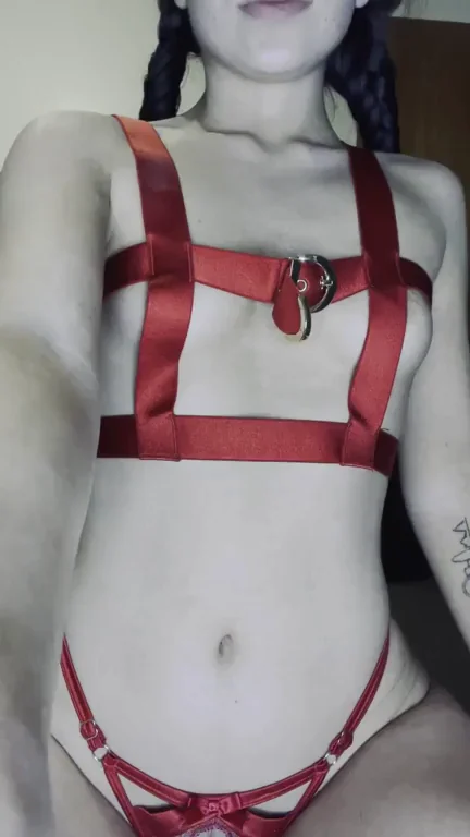 Perky Aussie Titties Beg for Your Hot Cum 😈💦