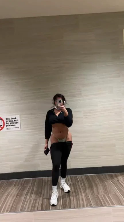 Enjoy this gym freak