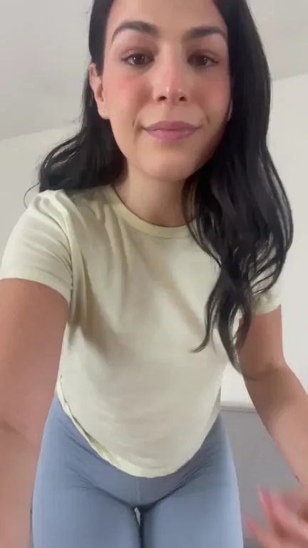 Duck Duck Breed: Teasing My Small Tits Big Ass for Your Load