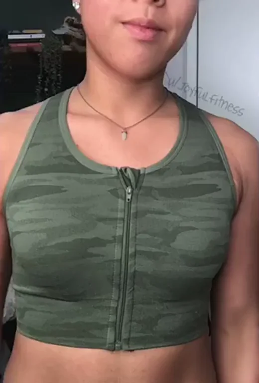 Unzip my sports bra to suck on my tits ?