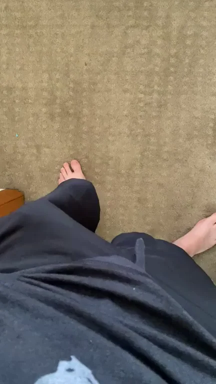 Spring Action Thick Uncut Aussie Dick 🍆💦