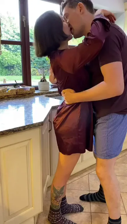 Morning Kitchen Fuck Frenzy 😈🍳💦