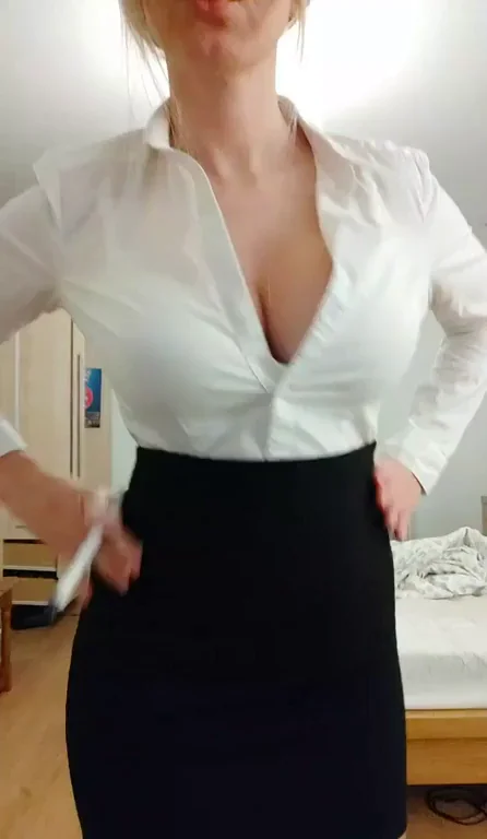 Hire This Slutty Lawyer? Keep You Outta Jail If You Stuff My Pussy Full 🍆💦👔