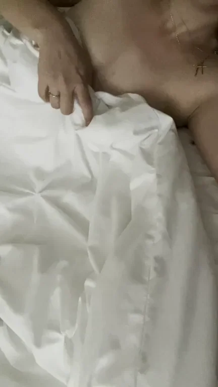 Let me keep you warm ??