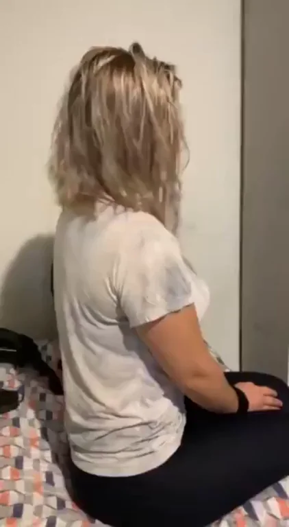 Blonde Babe's Massive Tits Bouncy Bounce Fest 🍈🍈💦